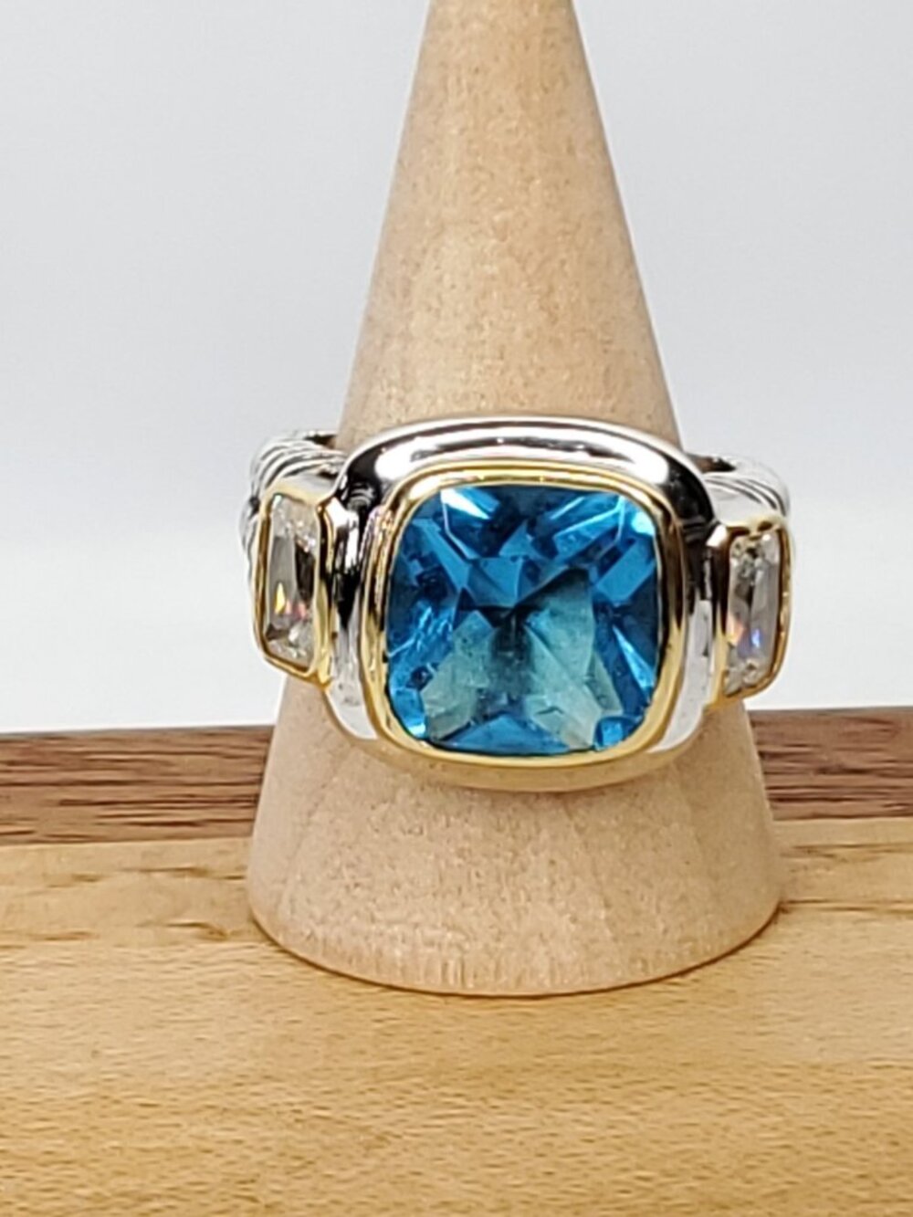 Chunky Rhinestone Ring Sz 9 Silver Gold Tone Blue Clear Bold Cocktail